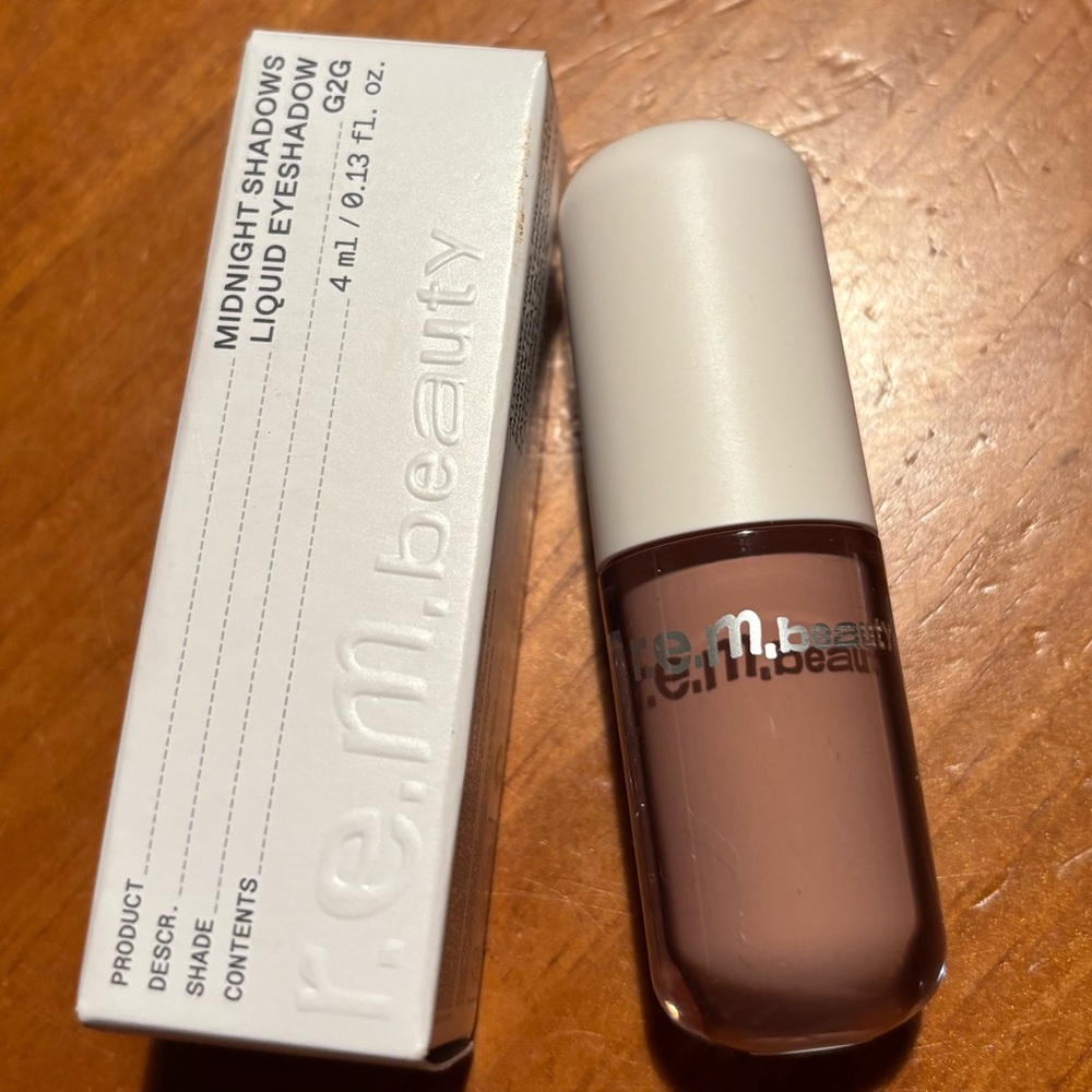 r.e.m. REM Beauty Midnight Shadows Lustrous Liquid Eyeshadow - Picture 4 of 14